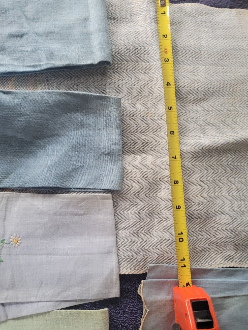 Assorted Blue Linens - Picture 8 of 11